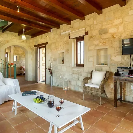 Stone Built Private Emerald With Pool, 30m To & Bbq! * Rapanianá