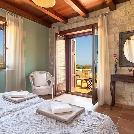Stone Built Private Emerald With Pool, 30m To & Bbq! Villa *