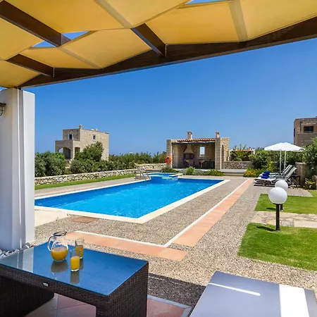 Stone Built Private Emerald With Pool, 30m To & Bbq! 라페니아나